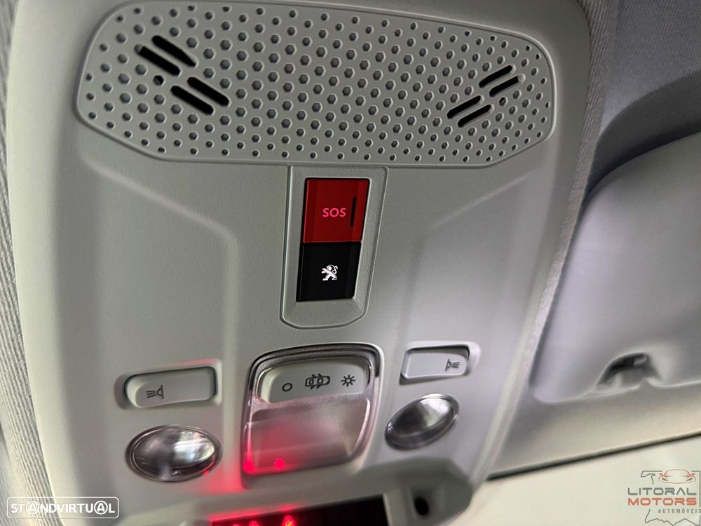 Peugeot 208 1.2 PureTech Active Pack - 21