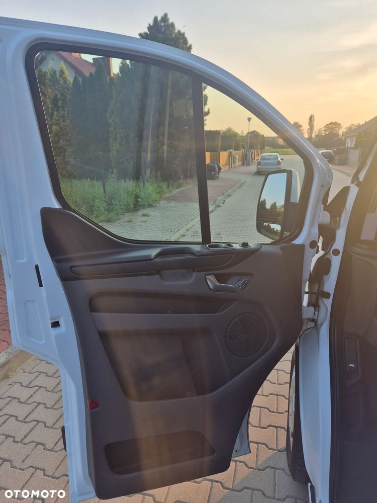 Ford Custom 2.0TDCI 130HP 2018r SYNC 3 LED KLIMA WEBASTO BARDZO DOBRY STAN - 14