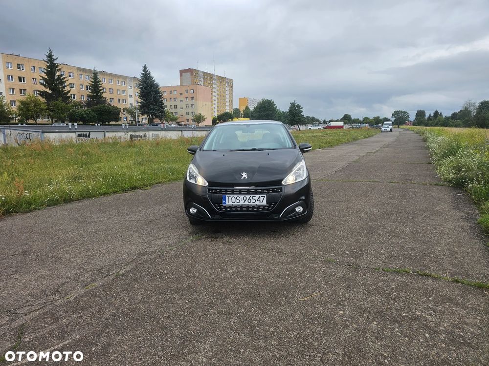 Peugeot 208 PureTech 82 Urban Move - 2