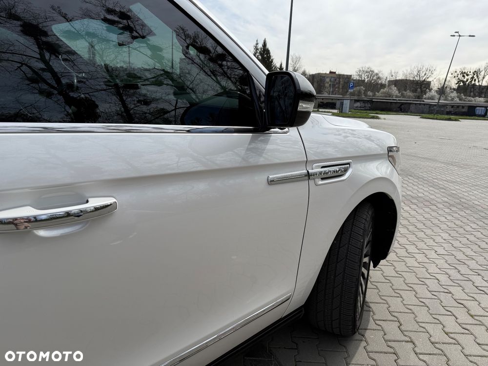 Lincoln Navigator - 16