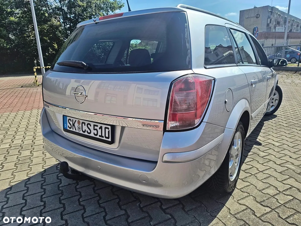 Opel Astra 1.6 Enjoy - 11