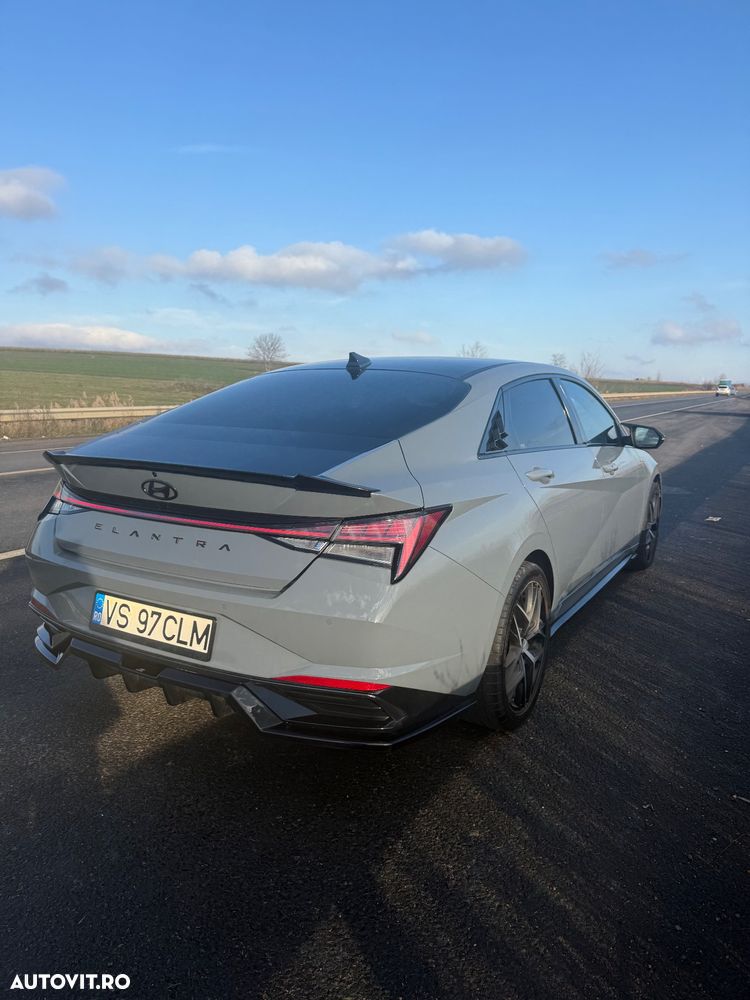 Hyundai Elantra 1.6 l 123 CP CVT Exclusive Navi - 4