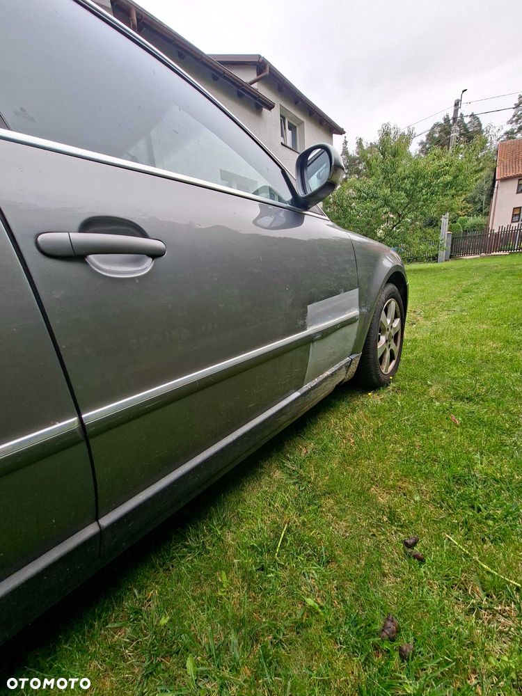 Volkswagen Passat - 8