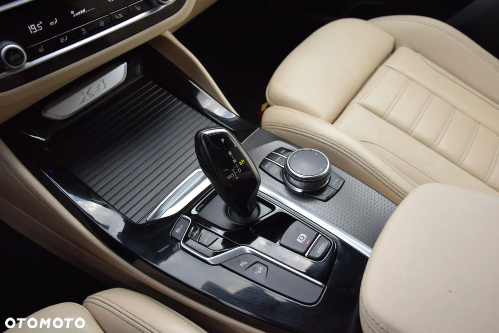 BMW X4 xDrive20d M Sport X sport - 24