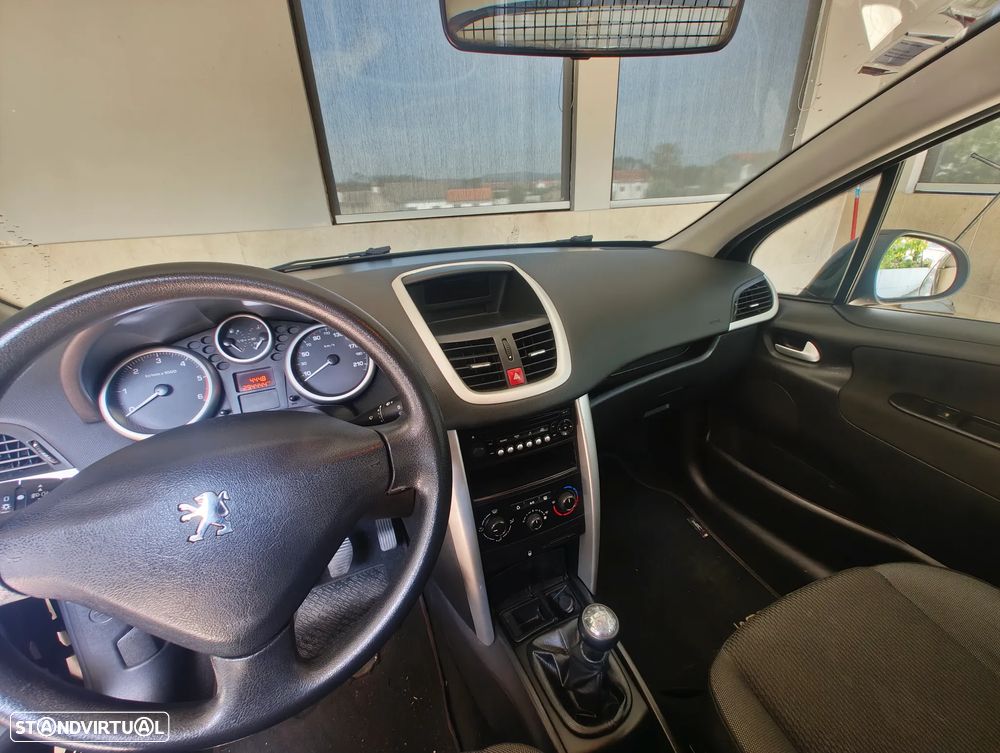 Peugeot 207 1.4 HDi Urban - 7