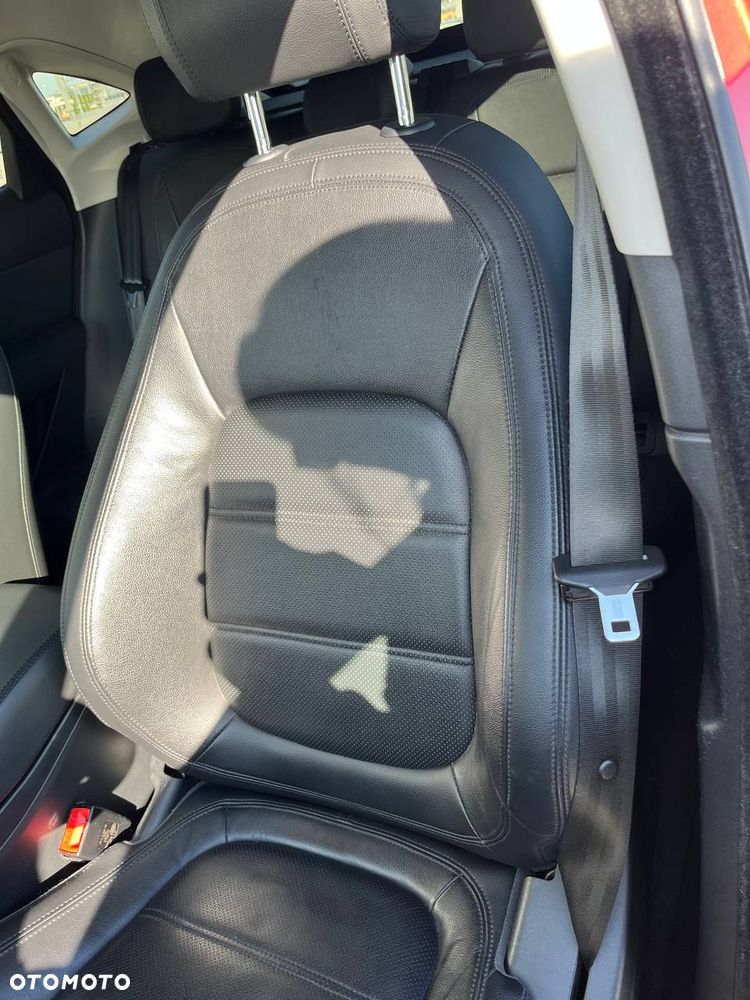 Jaguar E-Pace 2.0 i4P AWD R-Dynamic - 20