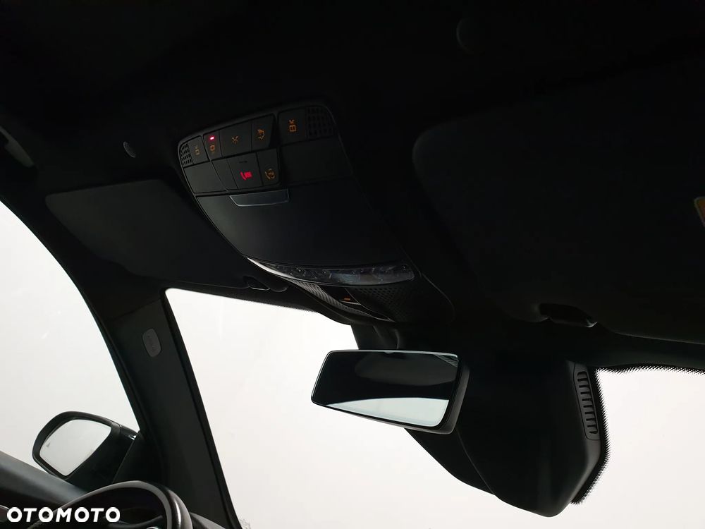 Mercedes-Benz GLC 300 de 4Matic 9G-TRONIC AMG Line Plus - 34