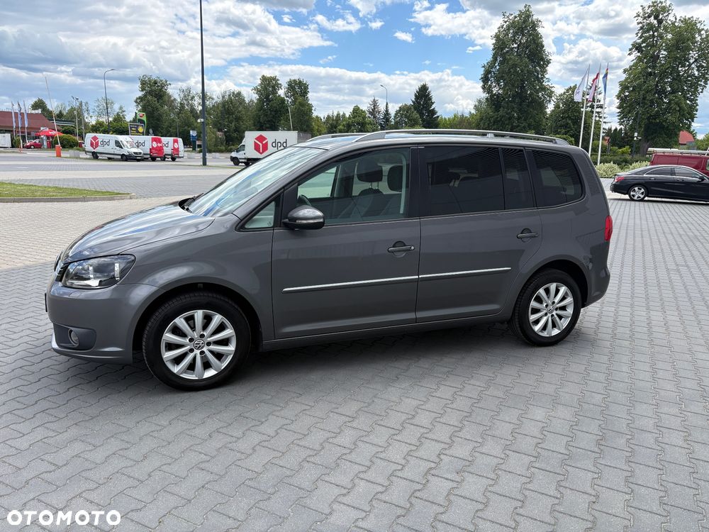 Volkswagen Touran 1.6 TDI DPF BlueMotion Technology Highline - 9
