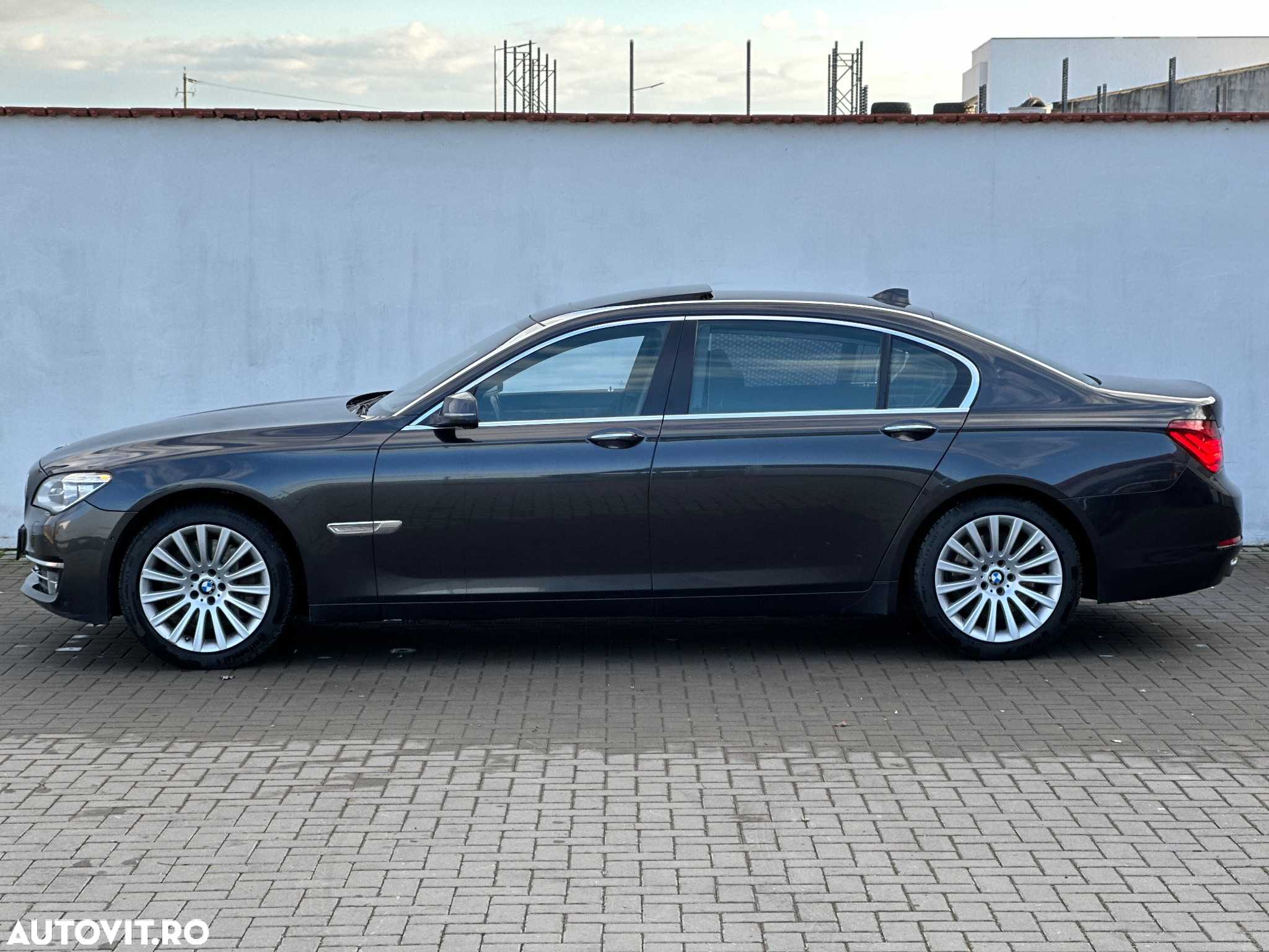 BMW Seria 7 750Ld xDrive Blue Performance Edition Exclusive - 12