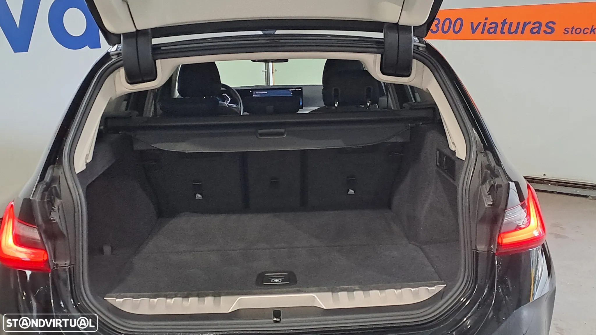 BMW 320 e Touring Auto - 12