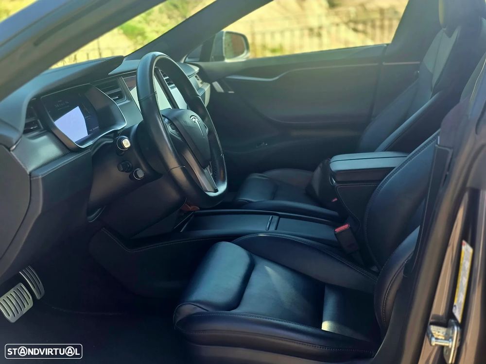 Tesla Model S Performance - 9