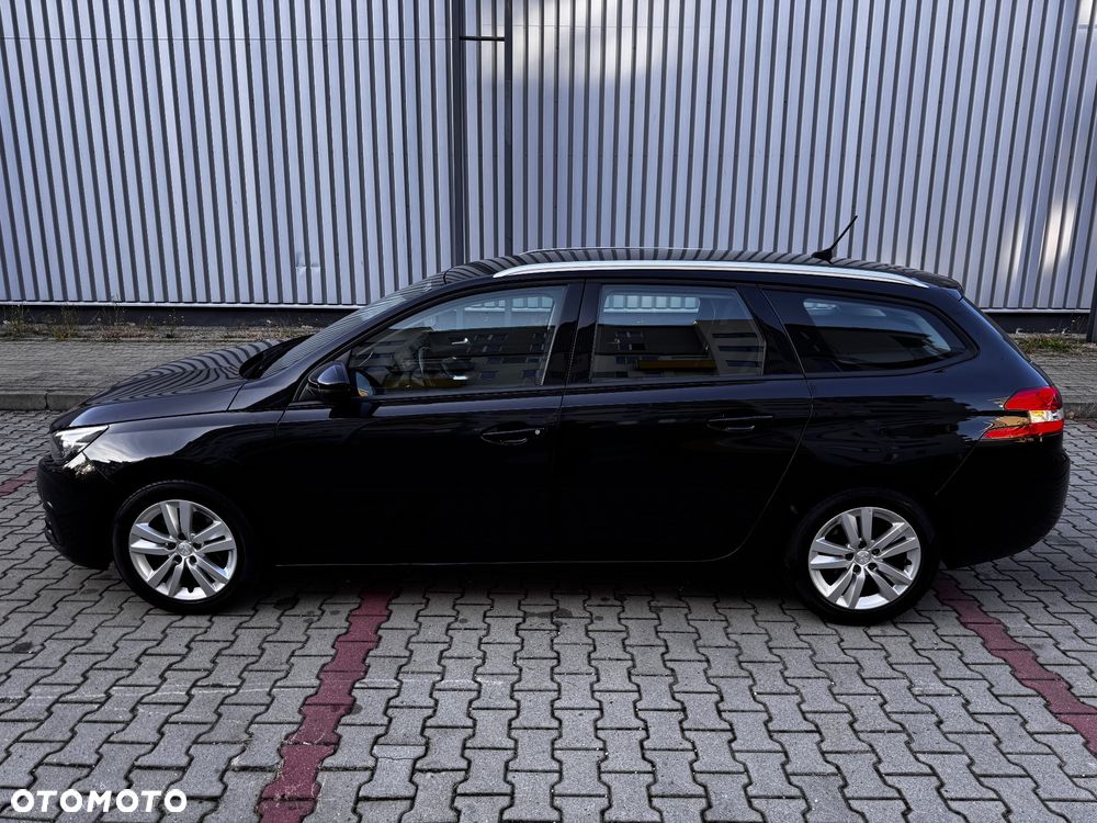 Peugeot 308 PureTech 130 GPF Stop & Start Active Business-Paket - 10
