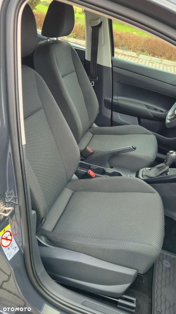 Volkswagen Polo 1.6 TDI SCR Trendline - 25