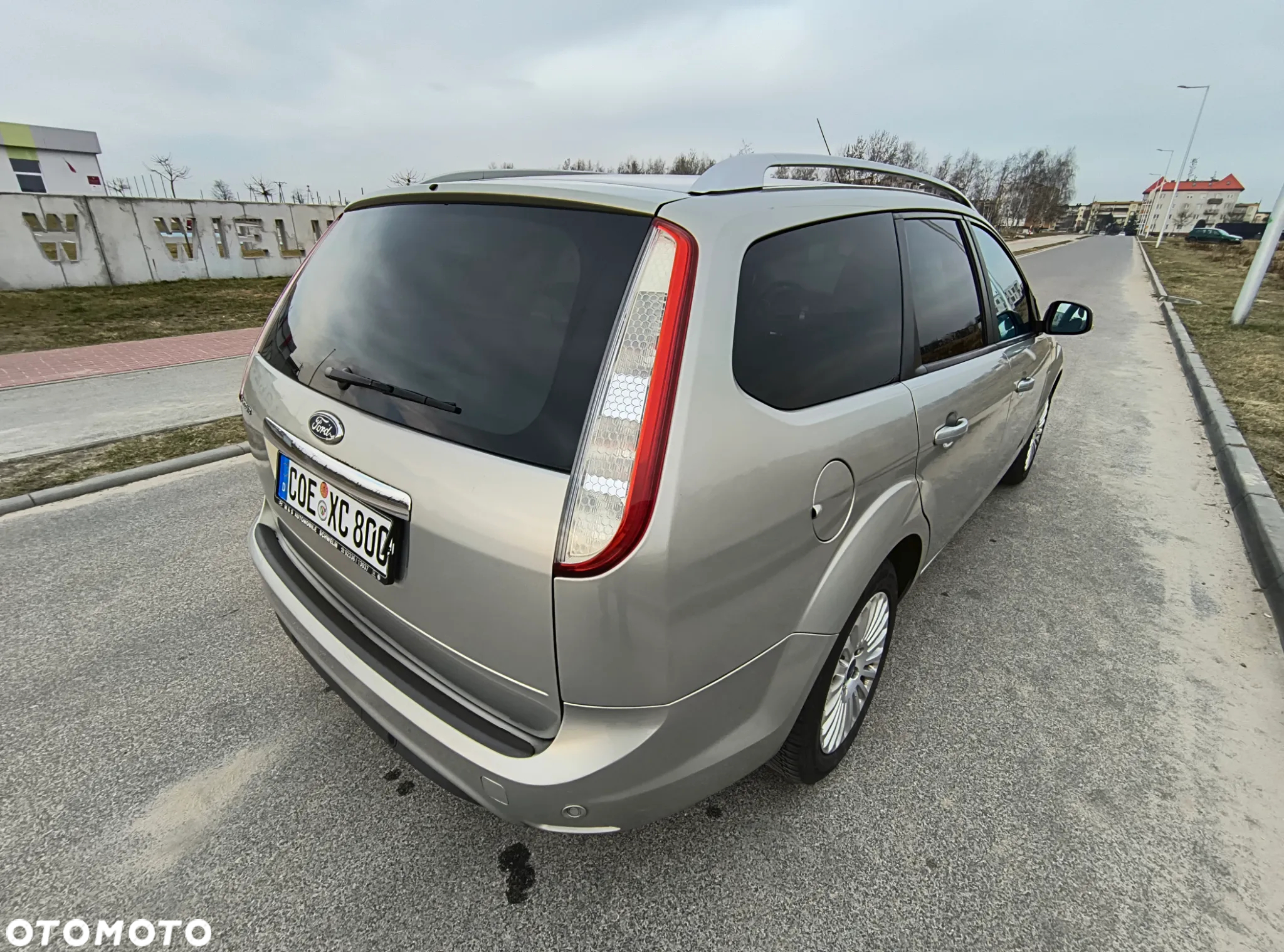 Ford Focus 1.6 16V Ghia - 16