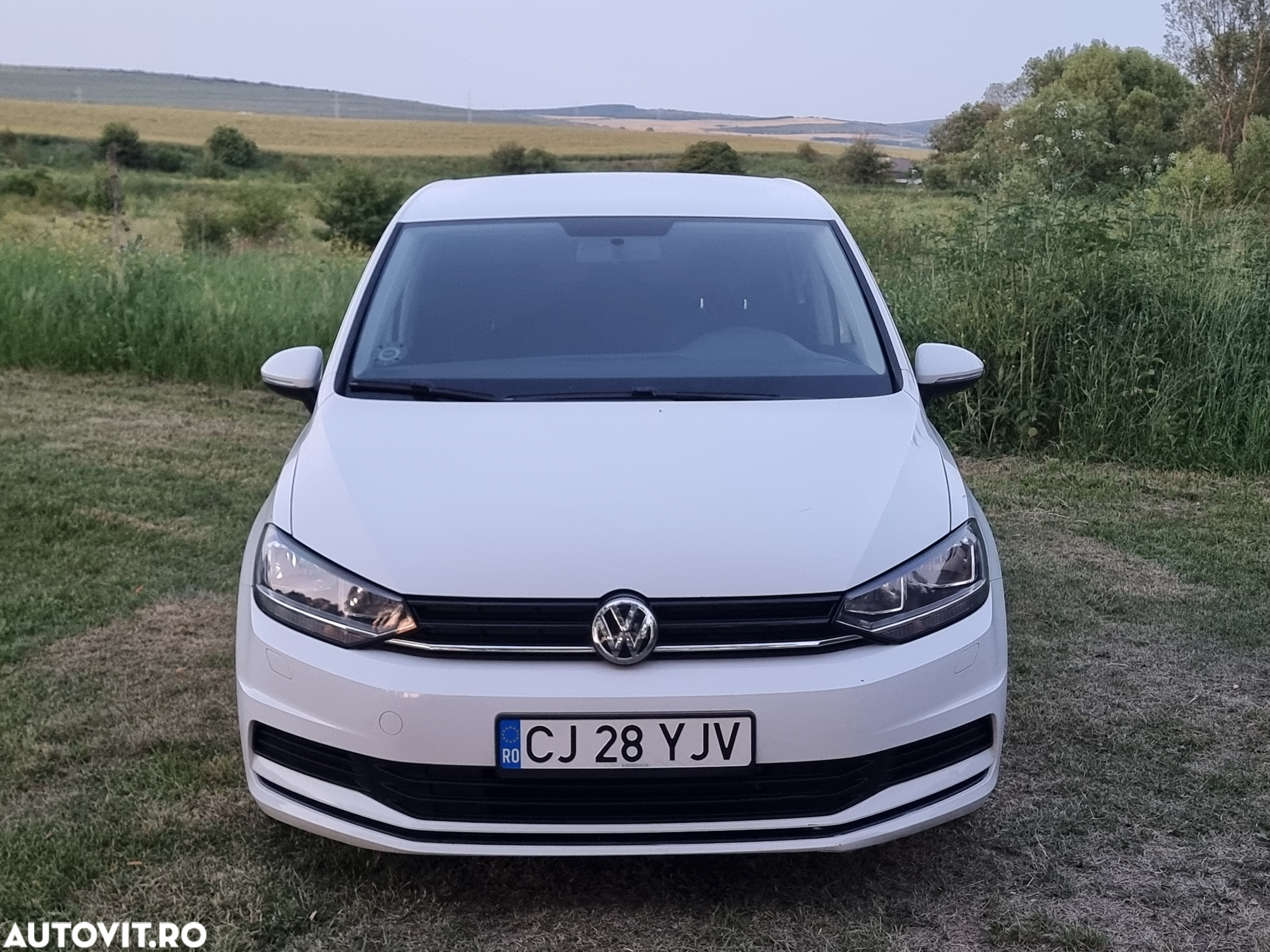 Volkswagen Touran 1.6 TDI Trendline - 9