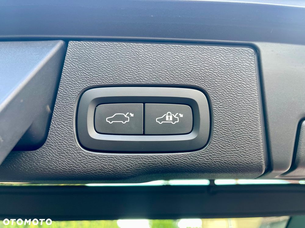 Volvo XC 60 T6 AWD Plug-In Hybrid Inscription Expression - 39