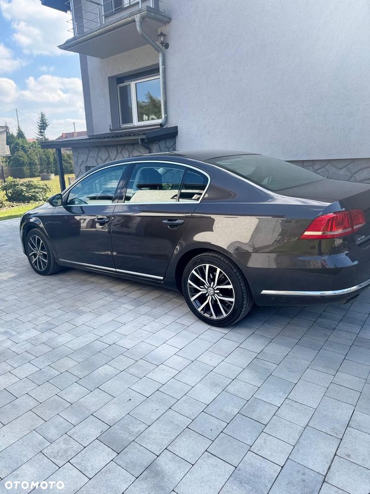 Volkswagen Passat 2.0 TDI 4Mot Highline - 3