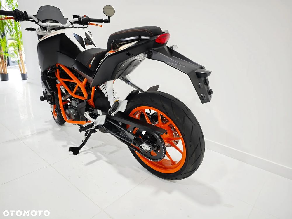 KTM Duke - 16