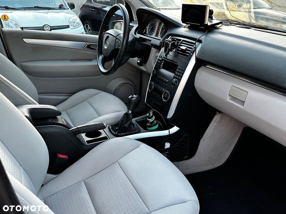 Mercedes-Benz Klasa B 150 - 10