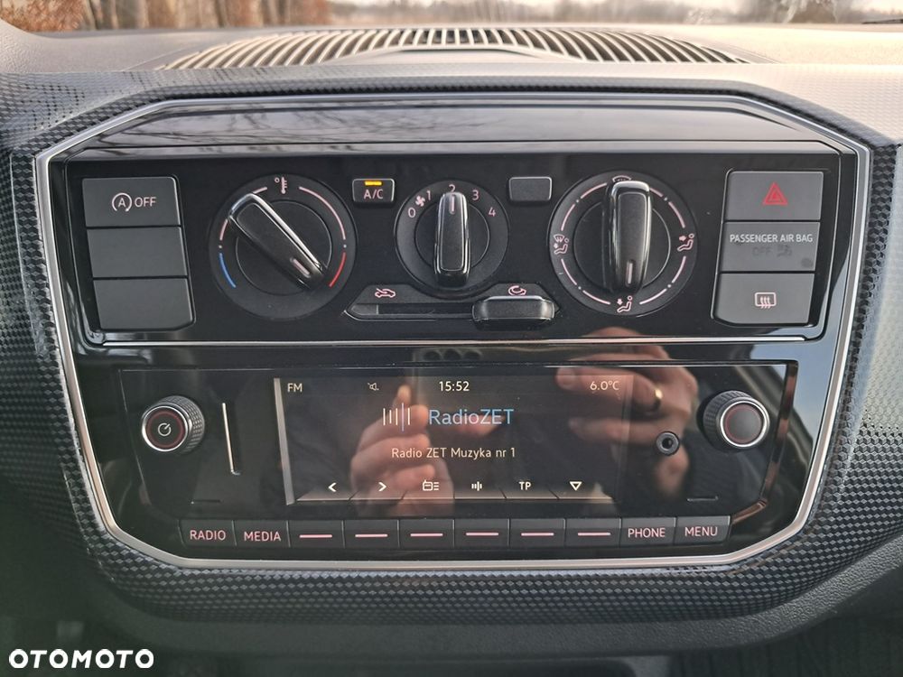 Volkswagen up! Active - 18