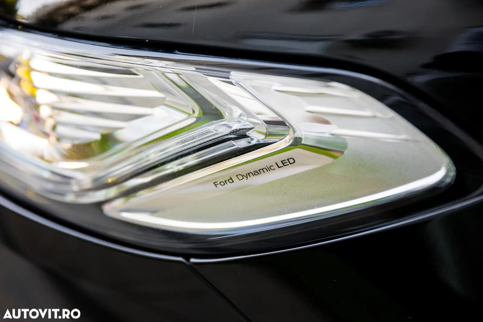 Ford Mondeo 2.0 HEV Vignale - 4