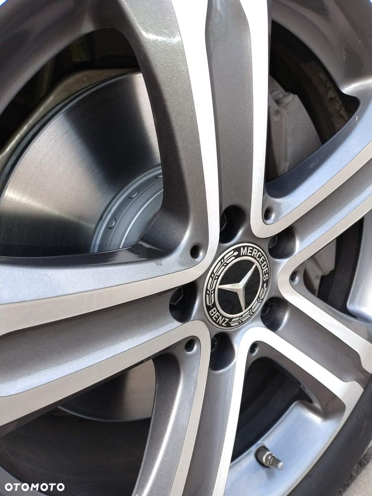 Mercedes-Benz GLC 300 4Matic 9G-TRONIC Edition 1 - 15