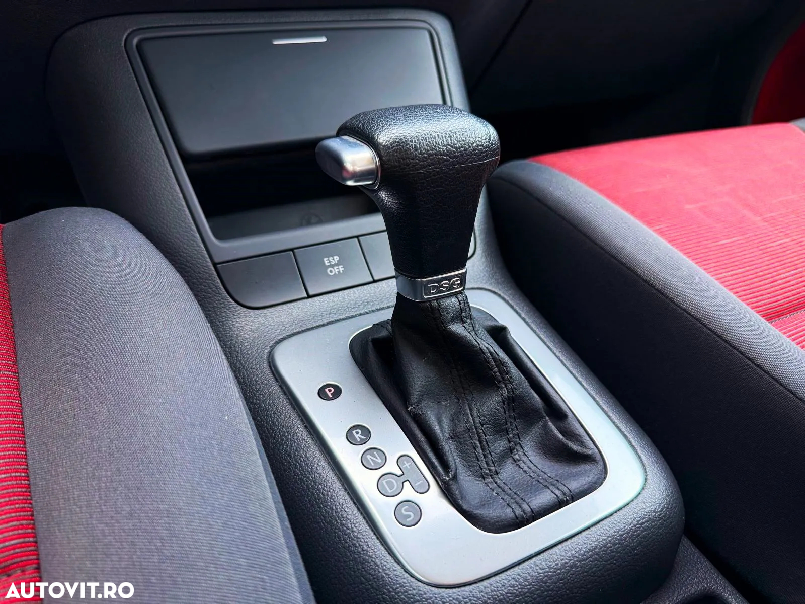 Volkswagen Golf Plus 1.9 TDI DPF DSG Edition - 19