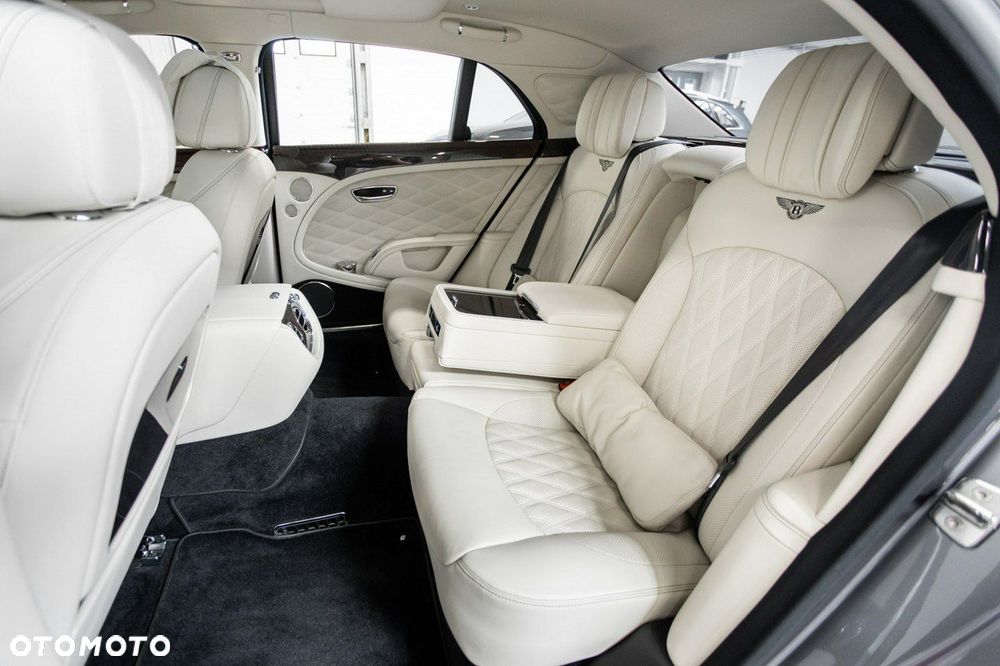 Bentley Mulsanne Speed - 30