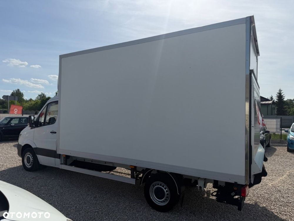 Mercedes-Benz Sprinter - 15