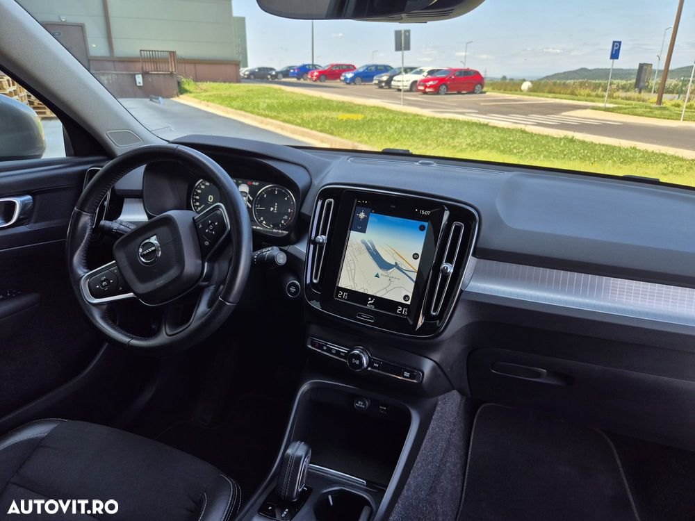Volvo XC 40 D3 AWD Momentum - 25