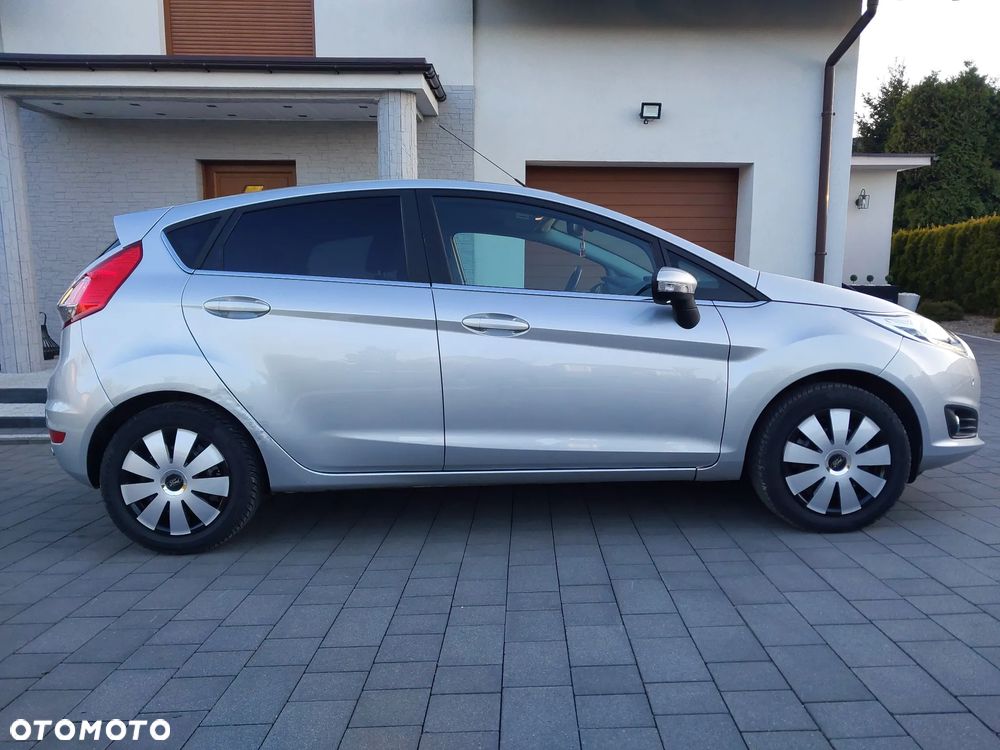 Ford Fiesta 1.0 EcoBoost STart-Stop Titanium - 4