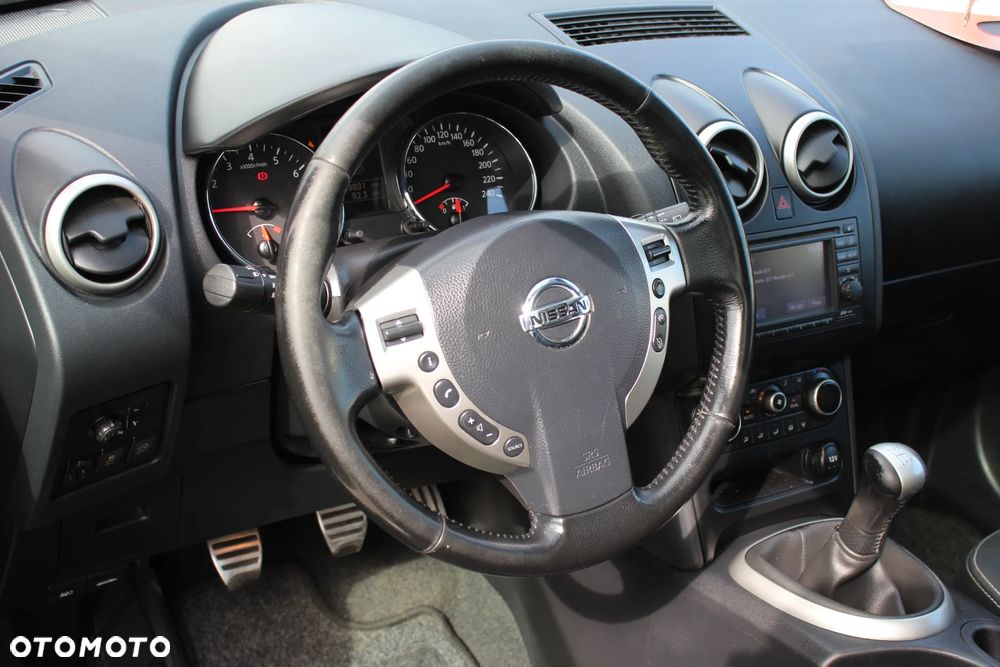 Nissan Qashqai - 14