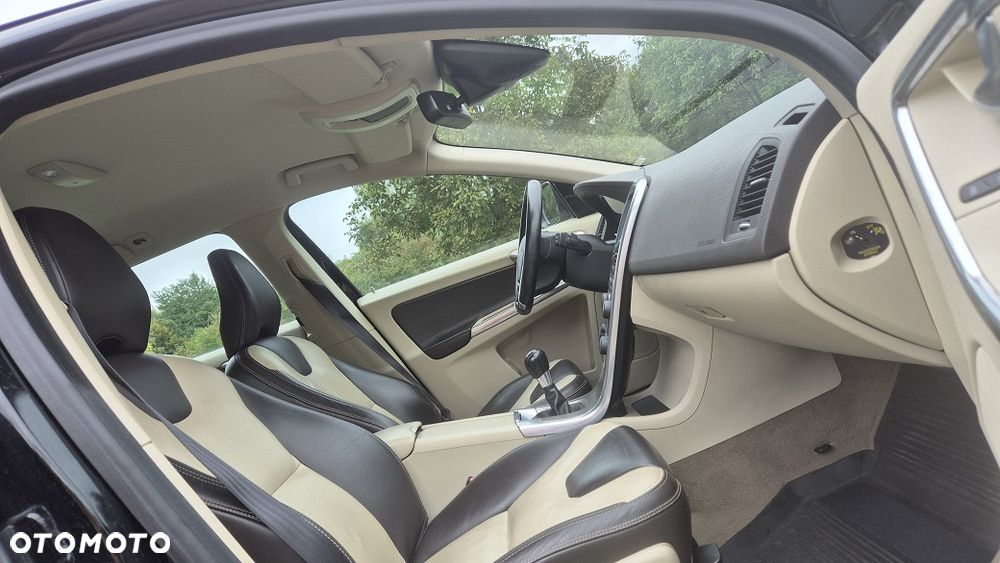 Volvo XC 60 D3 R-Design - 7