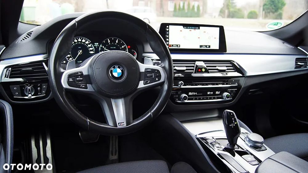 BMW Seria 5 520d xDrive M Sport sport - 21