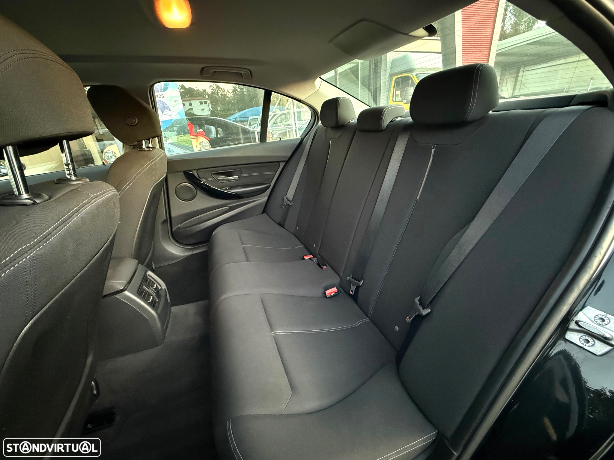 BMW 320 d EfficientDynamics Line Sport - 13