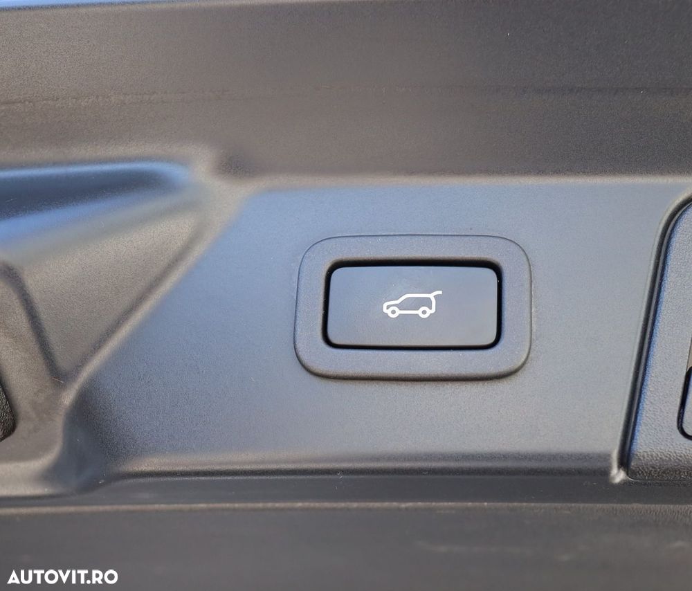 Land Rover Range Rover Velar 2.0 D200 MHEV Dynamic SE - 33