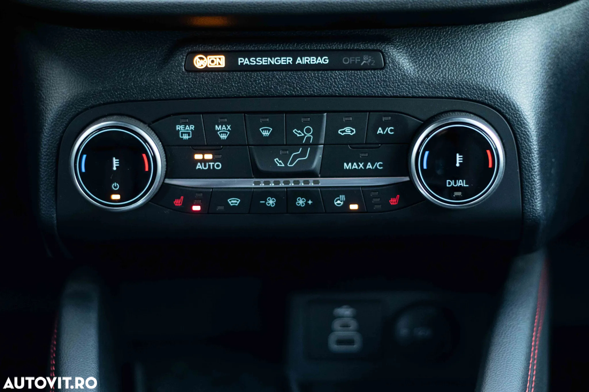 Ford Kuga 2.5 Duratec FHEV AWD ST Line X Graphite Tech - 36