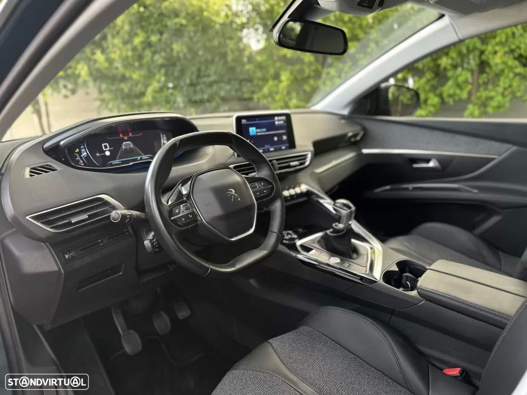 Peugeot 5008 PureTech 130 Stop & Start Crossway - 24
