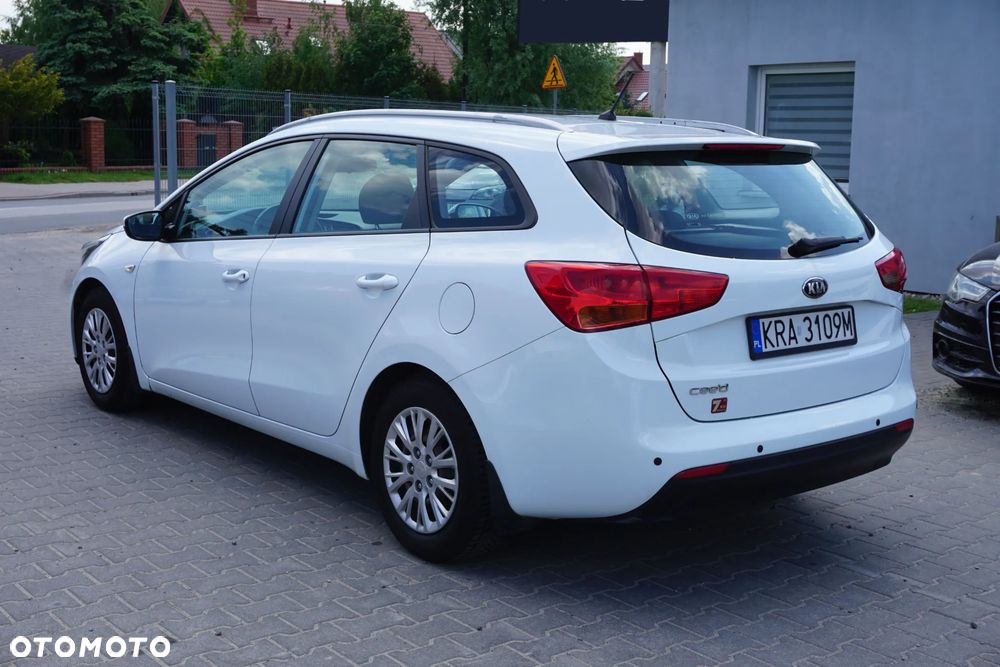 Kia Ceed 1.6 GDI M - 3