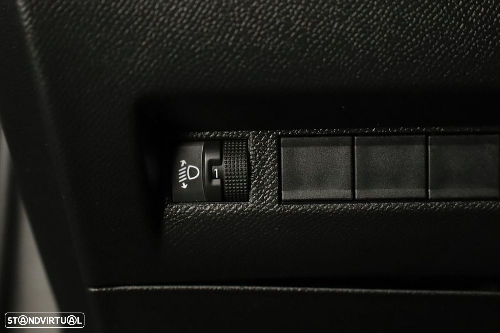 Peugeot 2008 1.2 PureTech Allure - 20