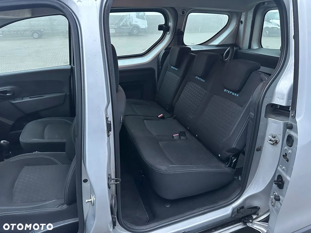 Dacia Dokker TCe 115 Stepway - 4