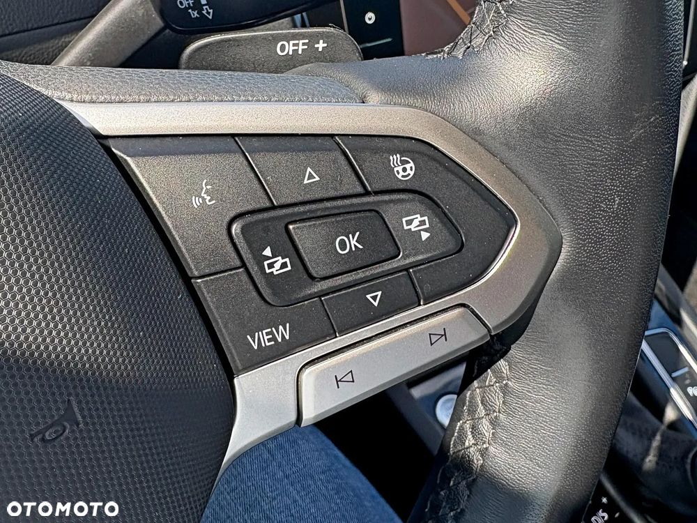 Volkswagen Passat Variant 2.0 TDI Elegance DSG - 37