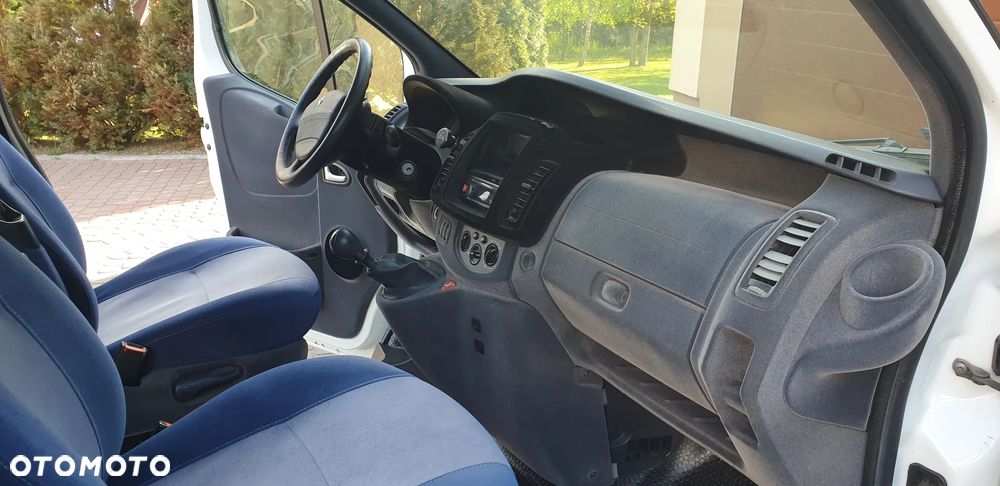 Renault Trafic - 19