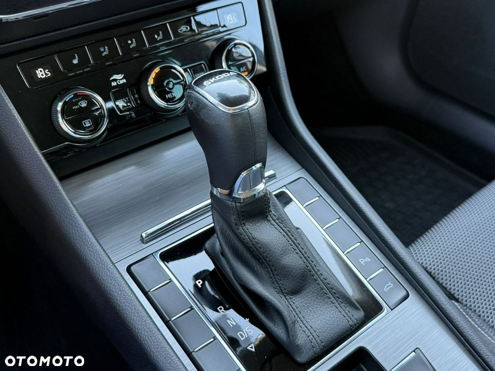 Skoda Superb 1.5 TSI Style DSG - 30