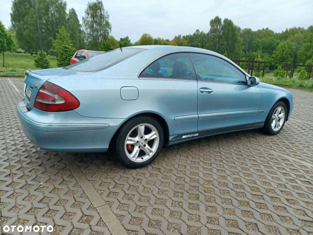 Mercedes-Benz CLK - 9