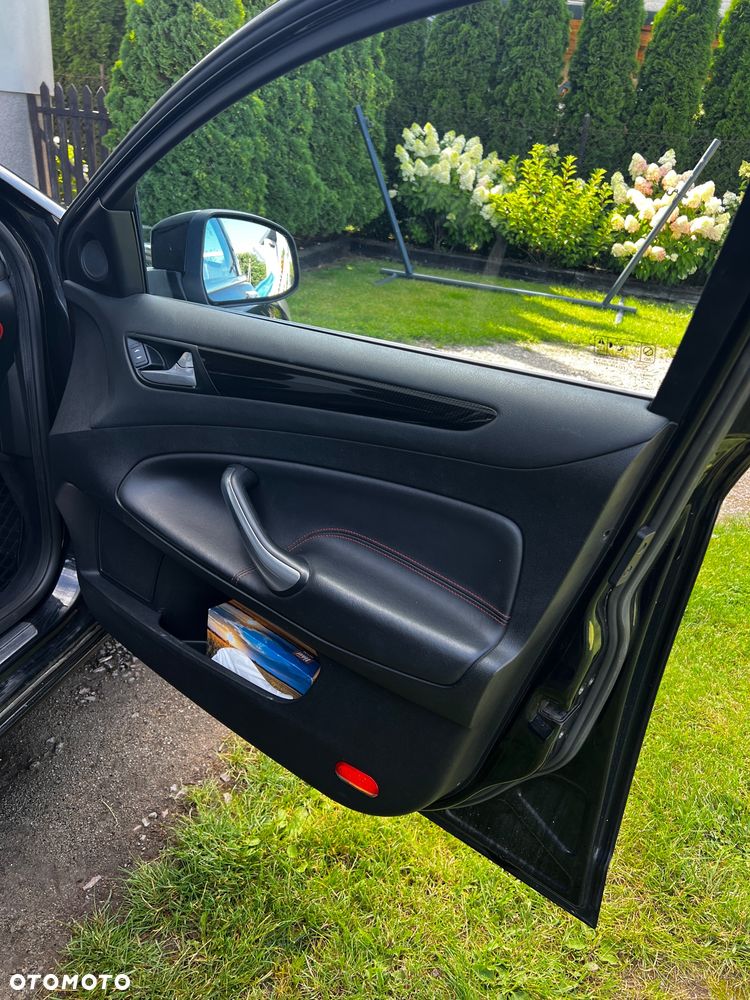 Ford Mondeo 2.5 Titanium - 17