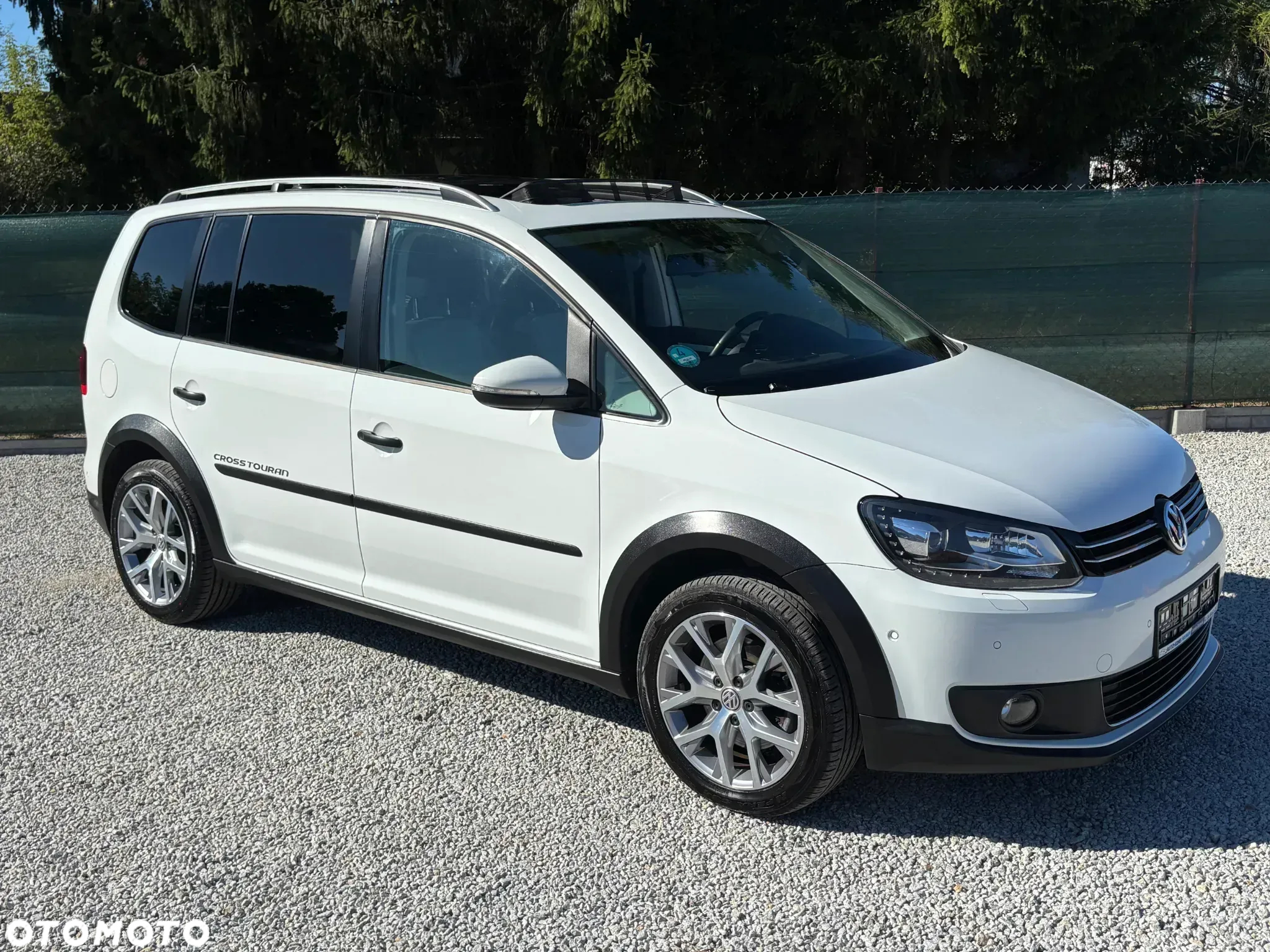Volkswagen Touran 2.0 TDI DPF DSG Cross - 20