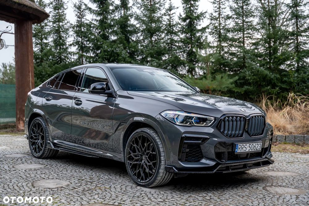 BMW X6 M50i - 11