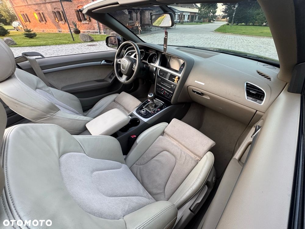 Audi A5 Cabrio - 6
