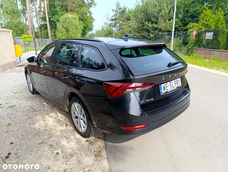 Skoda Octavia 2.0 TDI Ambition DSG - 12